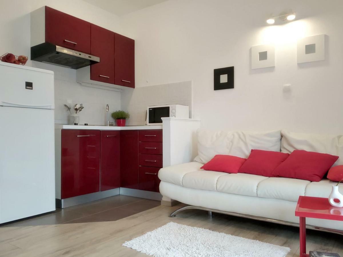 Apartments Agava Nin Luaran gambar