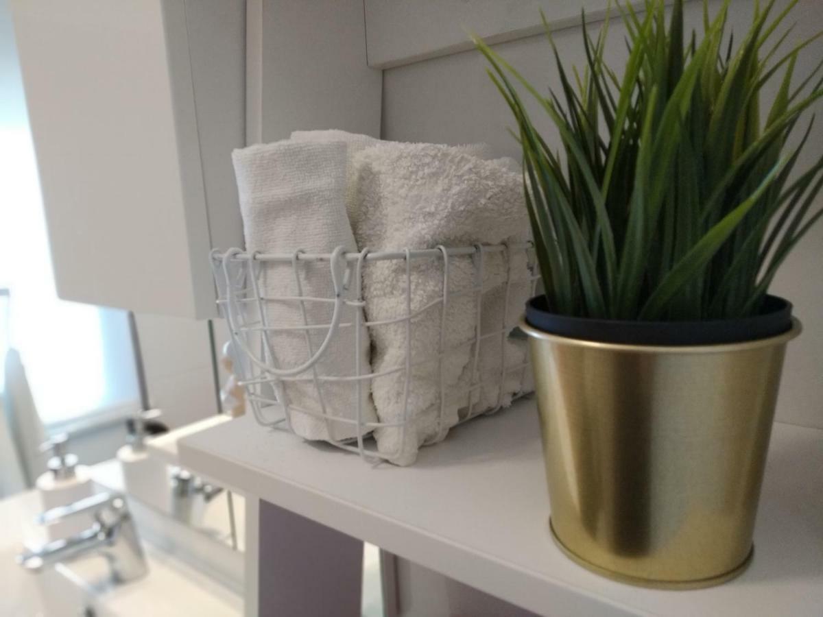 Apartments Agava Nin Luaran gambar