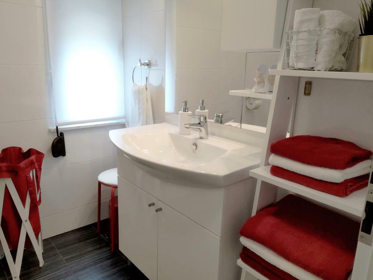 Apartments Agava Nin Luaran gambar