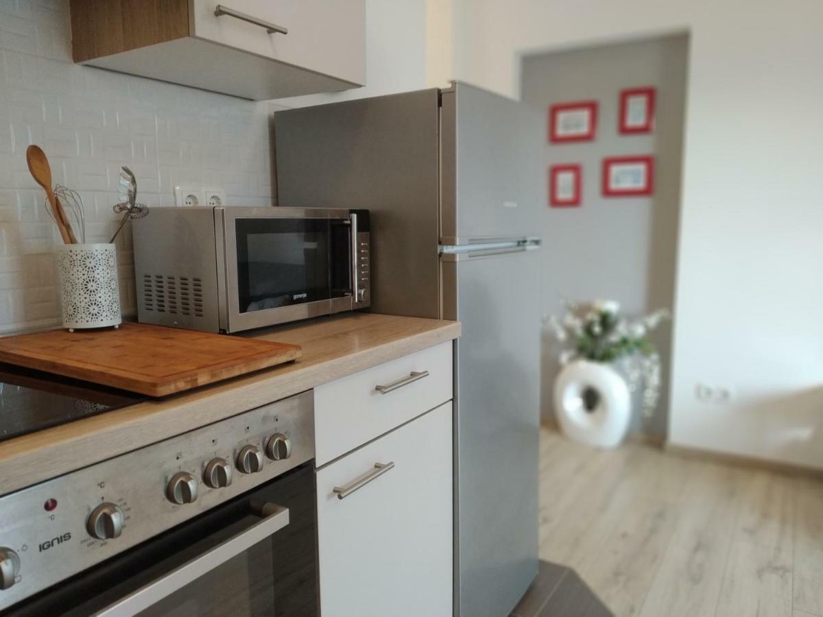 Apartments Agava Nin Luaran gambar