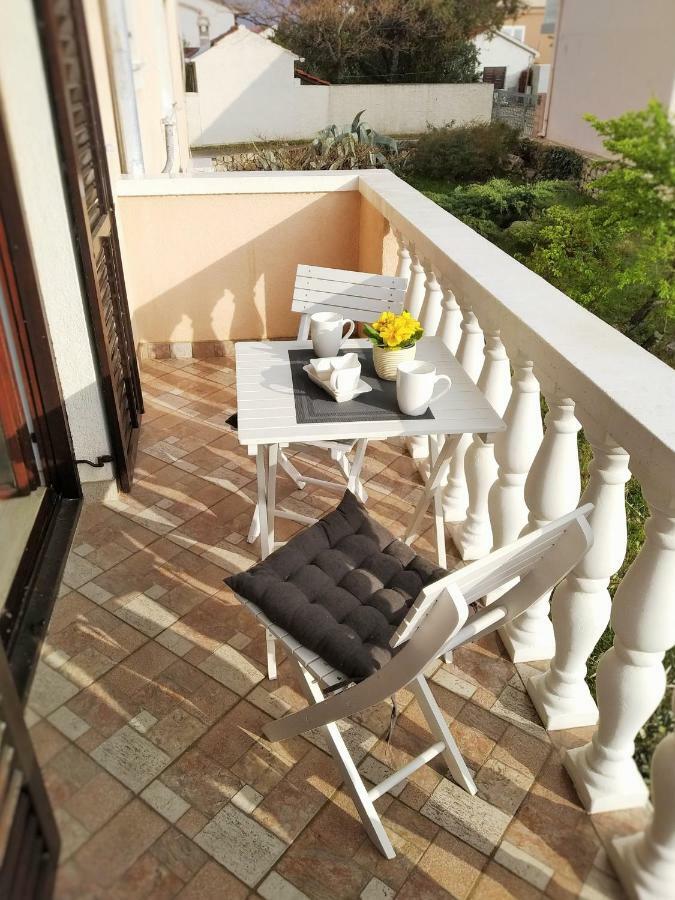 Apartments Agava Nin Luaran gambar