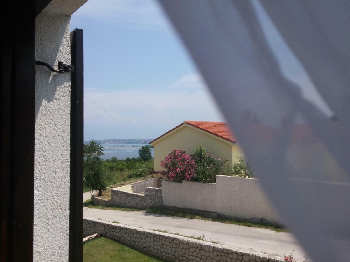 Apartments Agava Nin Luaran gambar