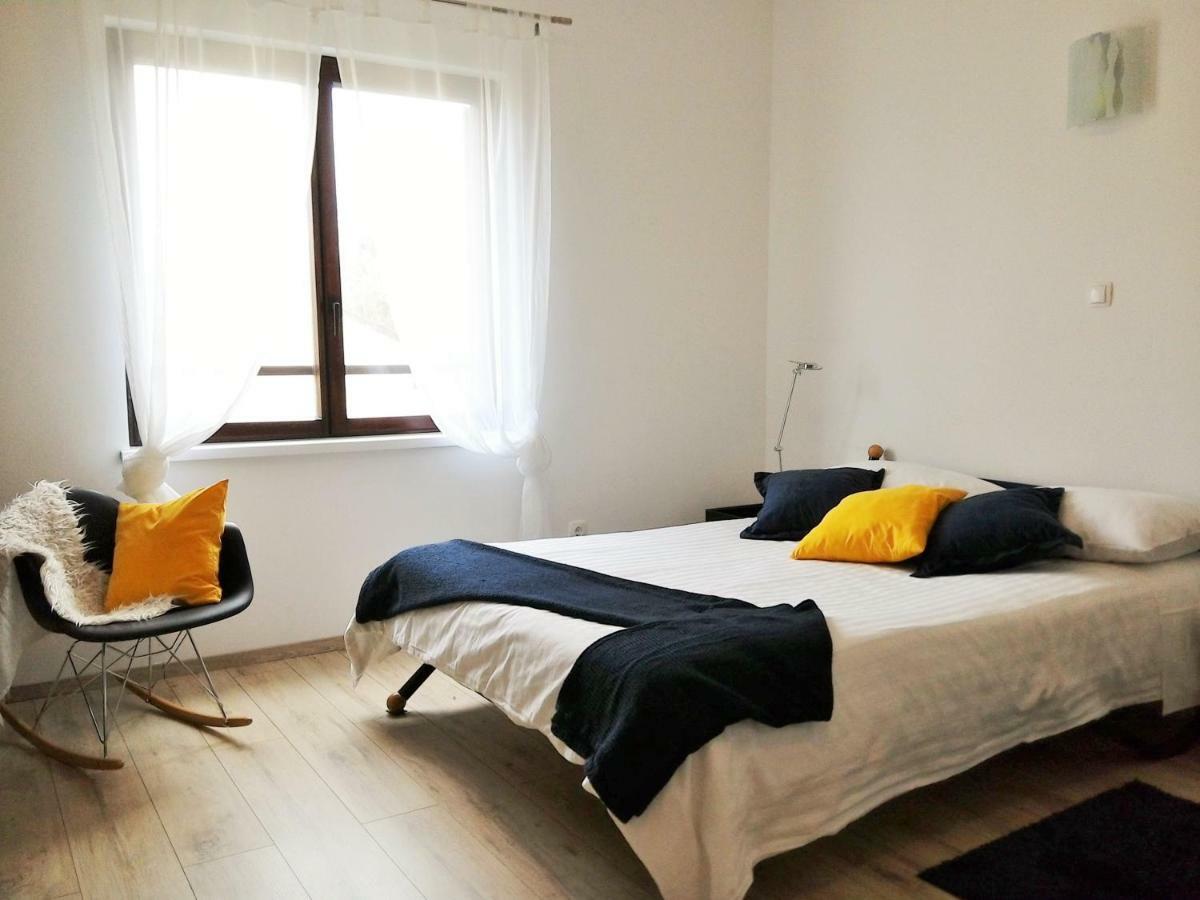 Apartments Agava Nin Luaran gambar